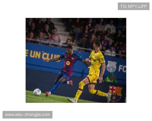 巴萨接触拉什福德 德科弗里克对其表现极大兴趣